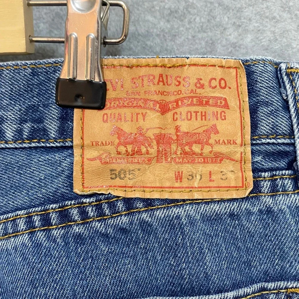LEVIS 505 Men's 36x32 Straight Leg Classic Fit 100% Cotton Denim Blue Jeans